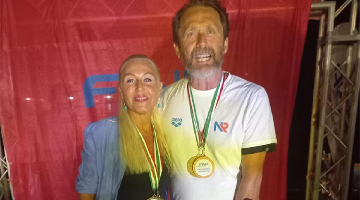 Lucarelli e Migani, la coppia di Riccione che domina le acque aperte - Lucarelli e Migani, la coppia d'oro del nuoto riccionese