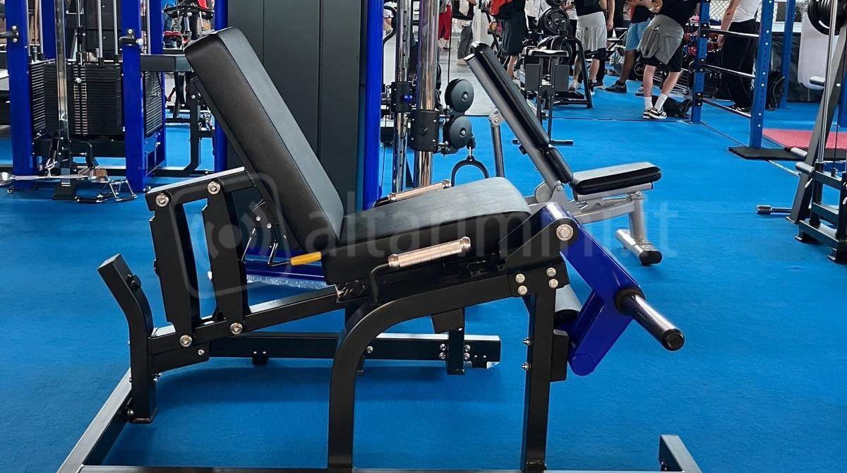 Finanza sequestra macchinario fitness contraffatto a Rimini Wellness - Il macchinario sequestrato