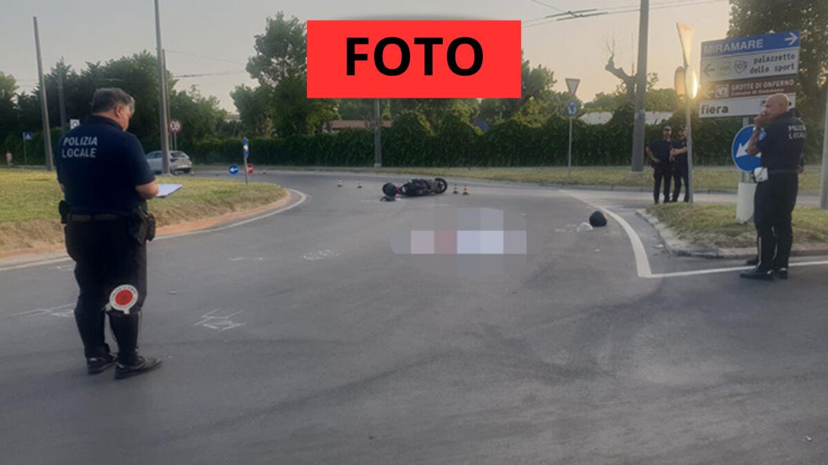 Rimini: incidente mortale alla rotonda, la vittima è un 40enne - Il luogo dell'incidente