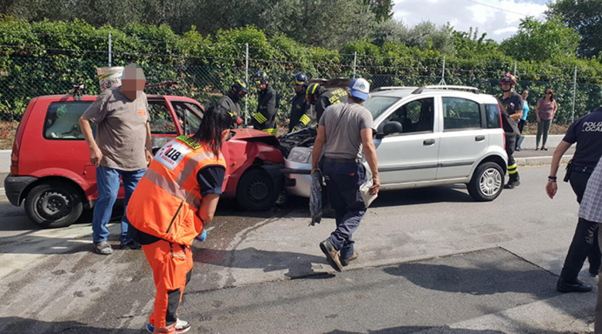 Frontale tra due Fiat: uomo ricoverato con l'elisoccorso - Il luogo dell'incidente