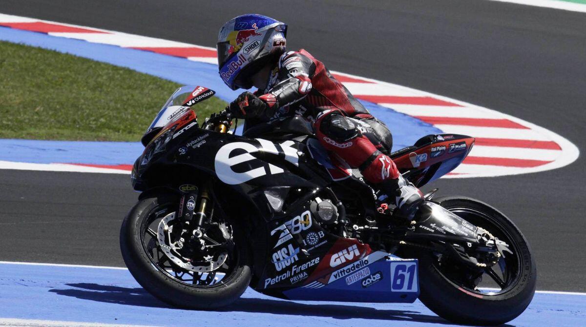 Superbike a Misano, 30 anni di gara per la Puccetti Kawasaki: è festa anche fuori dalla pista - Can Oncu PH BALLANTE
