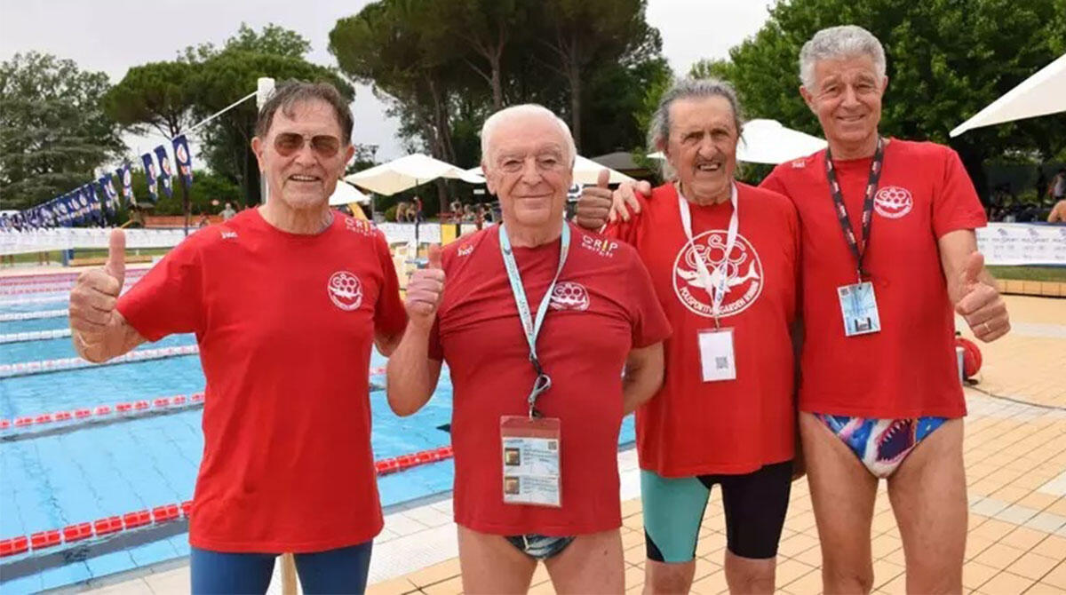 A quasi 90 anni record italiano di nuoto: la staffetta di Gilberto e del Garden Rimini stupisce - 