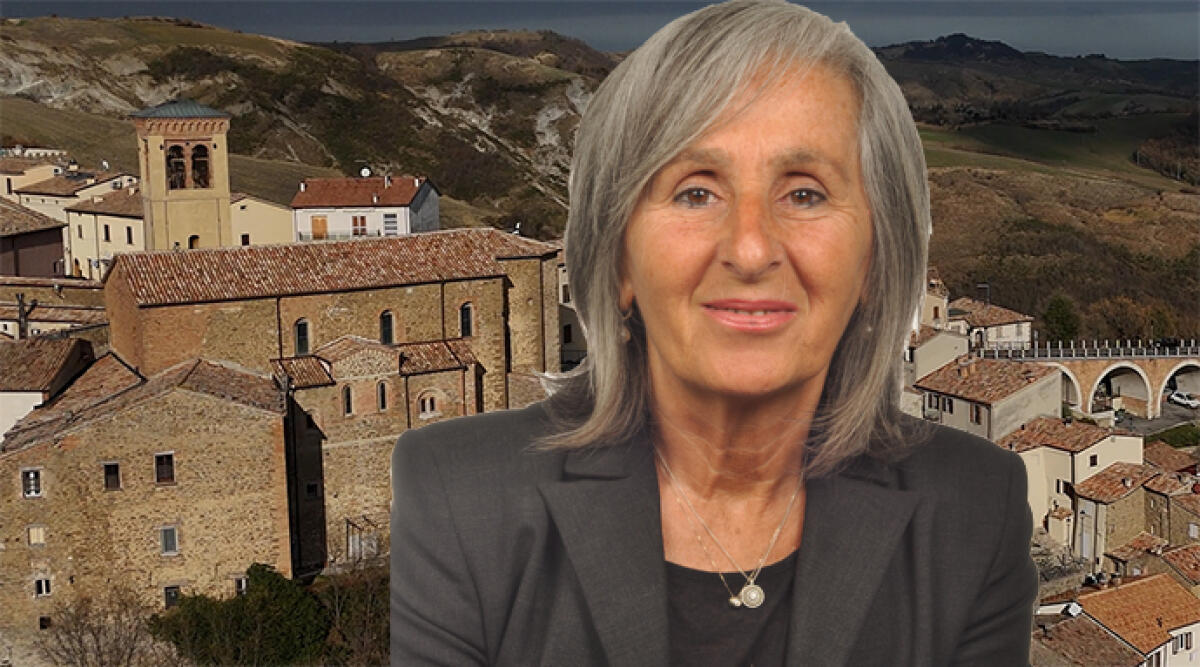 Bianconi nuova sindaca di Talamello. Ora la sfida: la crescita del turismo sportivo - Anna Maria Bianconi, sullo sfondo talamello