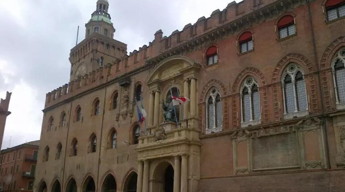 Giunta sotto protezione a Bologna dopo le minacce di morte - 