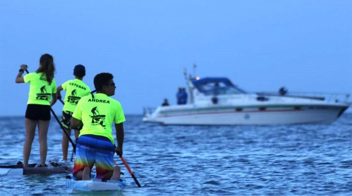 In Sup per la traversata Bellaria Pola, l'anteprima è una spettacolare pagaiata notturna - 