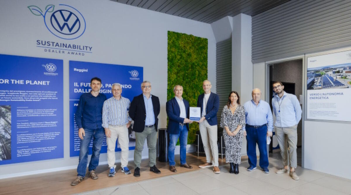 Il Gruppo Reggini riceve il Volkswagen Sustainability Dealer Award - La consegna del riconoscimento