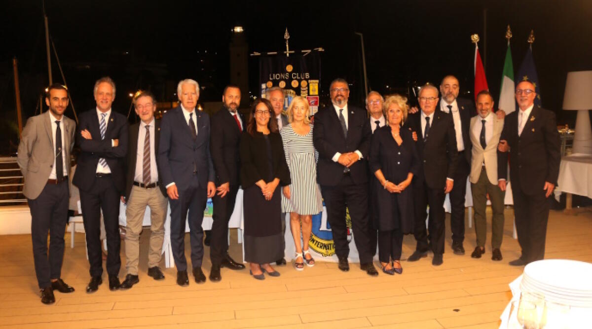 Lions Club Ariminus Montefeltro: cambio al vertice, l'Avv. Diego Dell'Anna è il nuovo Presidente - Foto di gruppo Lions Club Ariminus Montefeltro