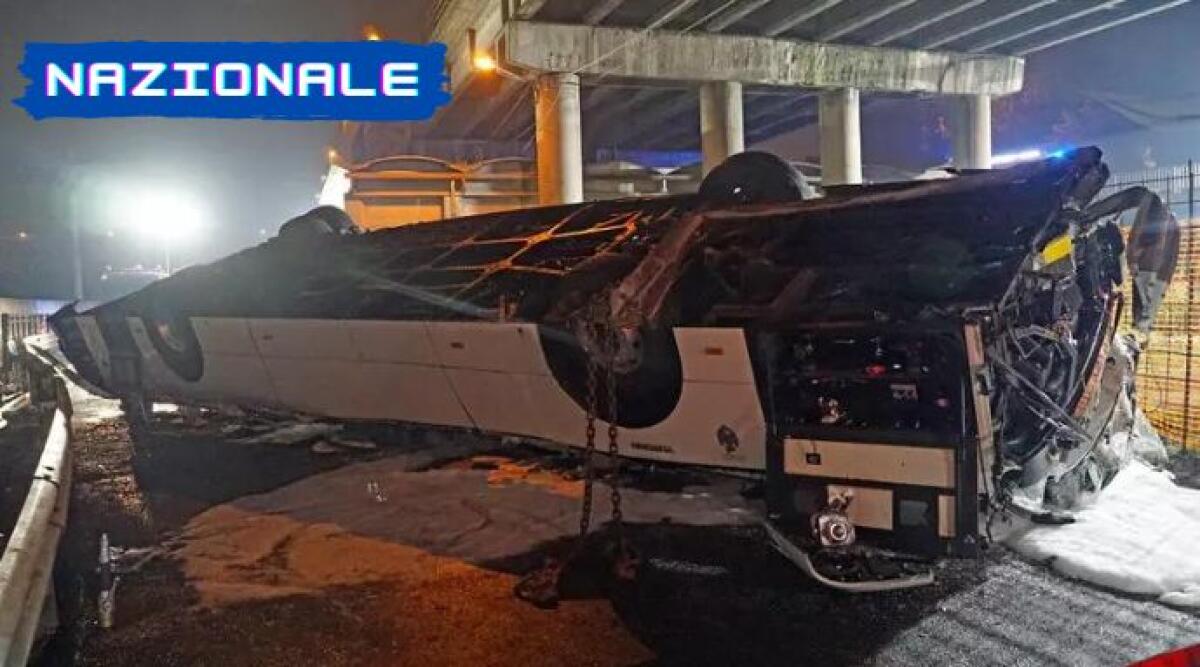 Bus precipitato a Mestre, 'Si è rotto lo sterzo' -