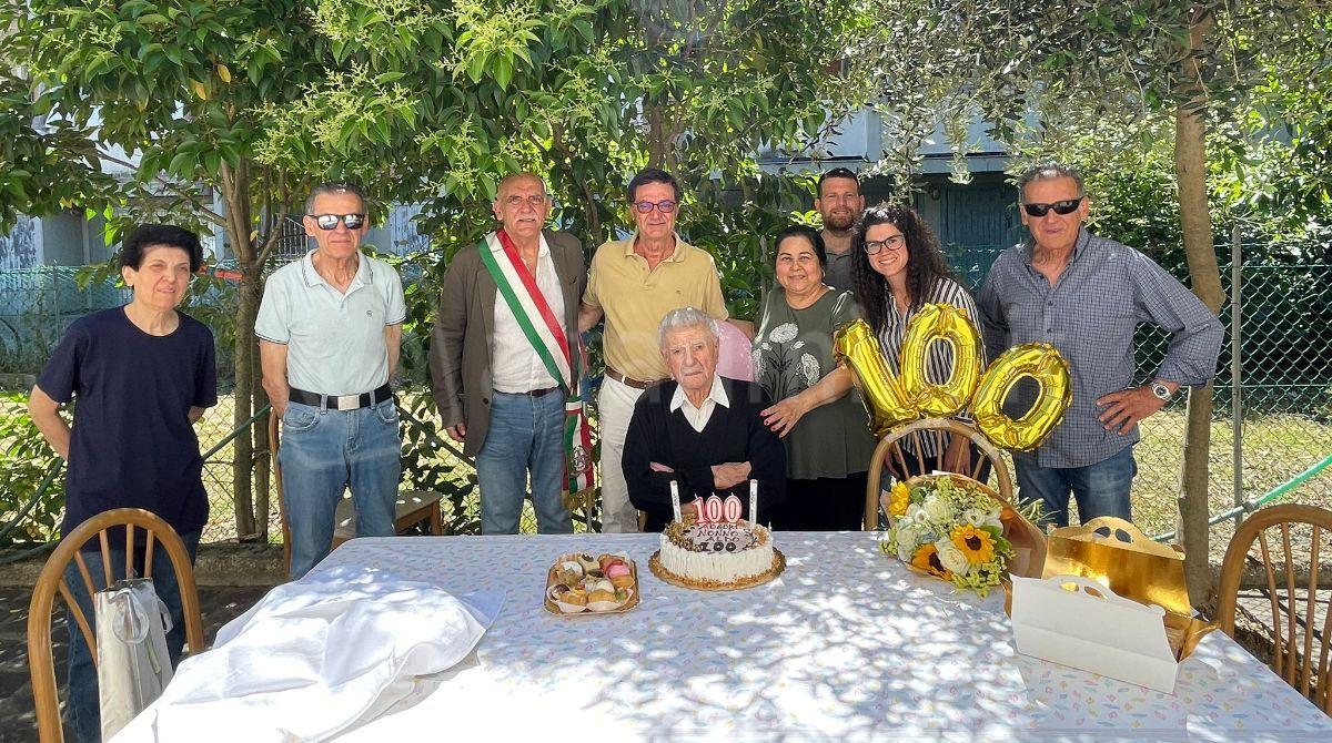 Nonno Aldo Ciotti compie 100 anni: è il quinto centenario di Cattolica -