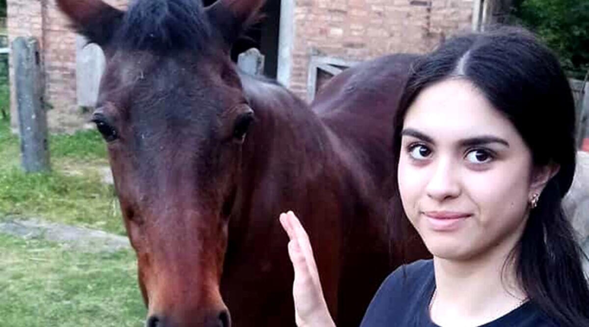 Quindicenne scomparsa a Bologna: la famiglia teme sia stata portata a Rimini - La foto diffusa sui social