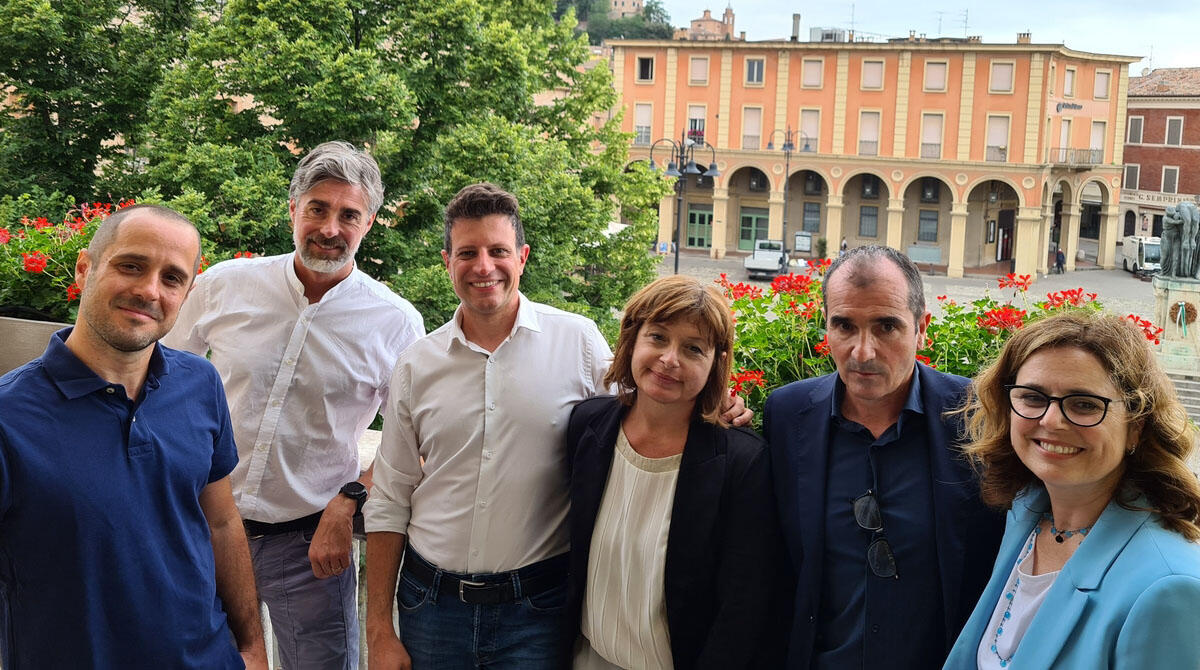 Santarcangelo, il sindaco Sacchetti ha scelto: ecco la nuova giunta comunale - da sn: Borghesi, Paganelli, Sacchetti, Garattoni, Giambi, Mussoni