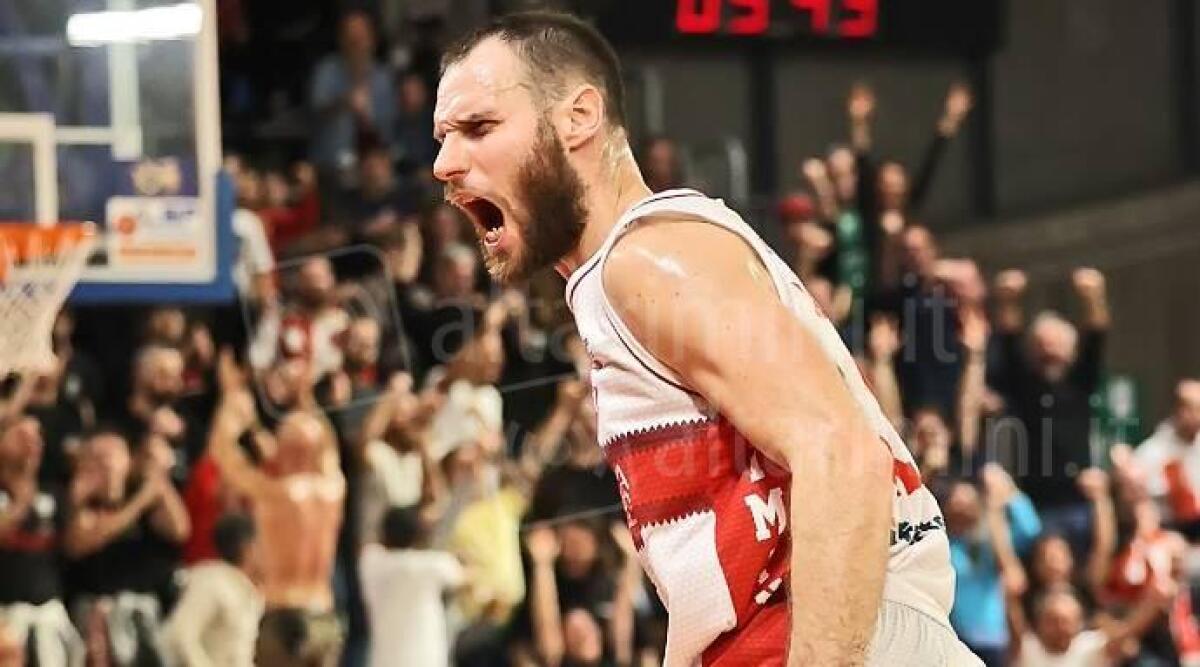Basket A2, RivieraBanca: riconfermato il lungo Stefano Masciadri - Foto De Luigi