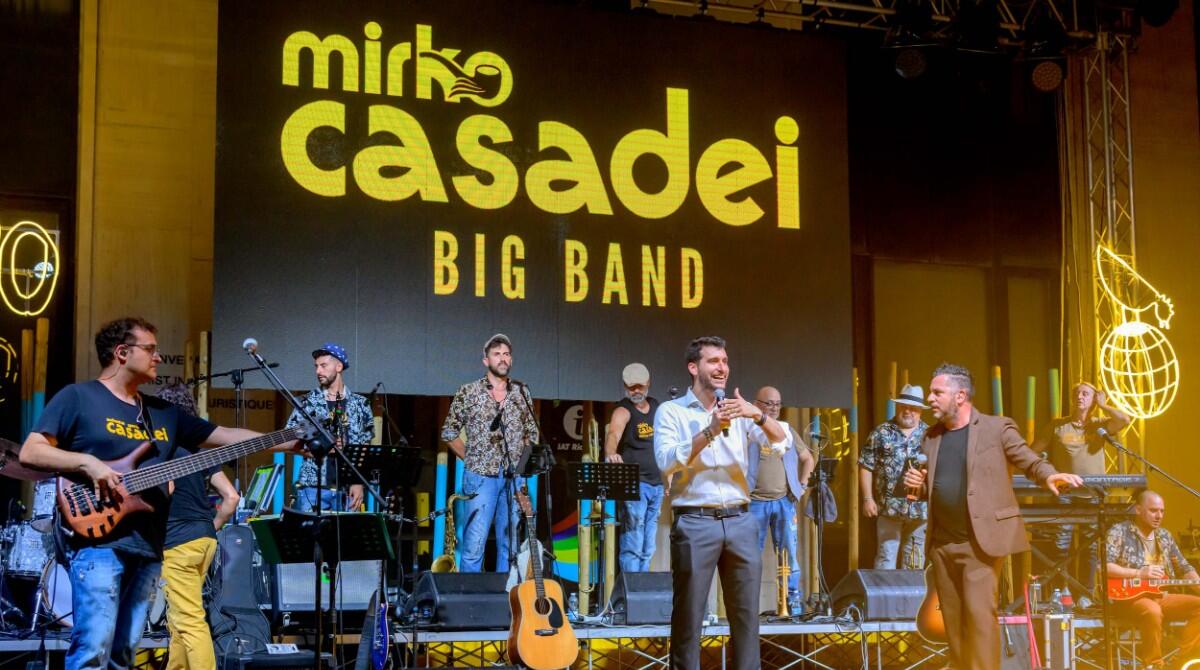 Il Balamondo World Music Festival ha acceso il pubblico di Riccione con Mirko Casadei e la sua Band - Mirko Casadei e la Big Band