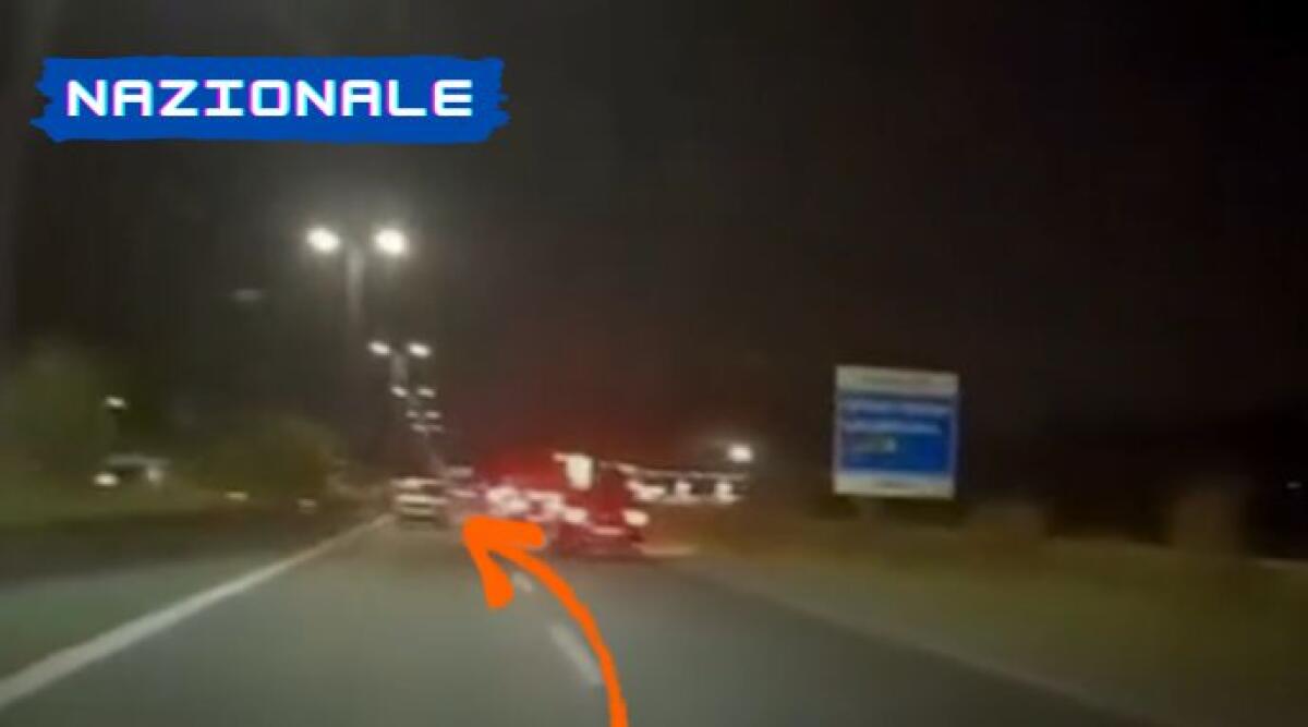 Incidente sulla Milano-Meda: auto contromano a fari spenti causa tre feriti -