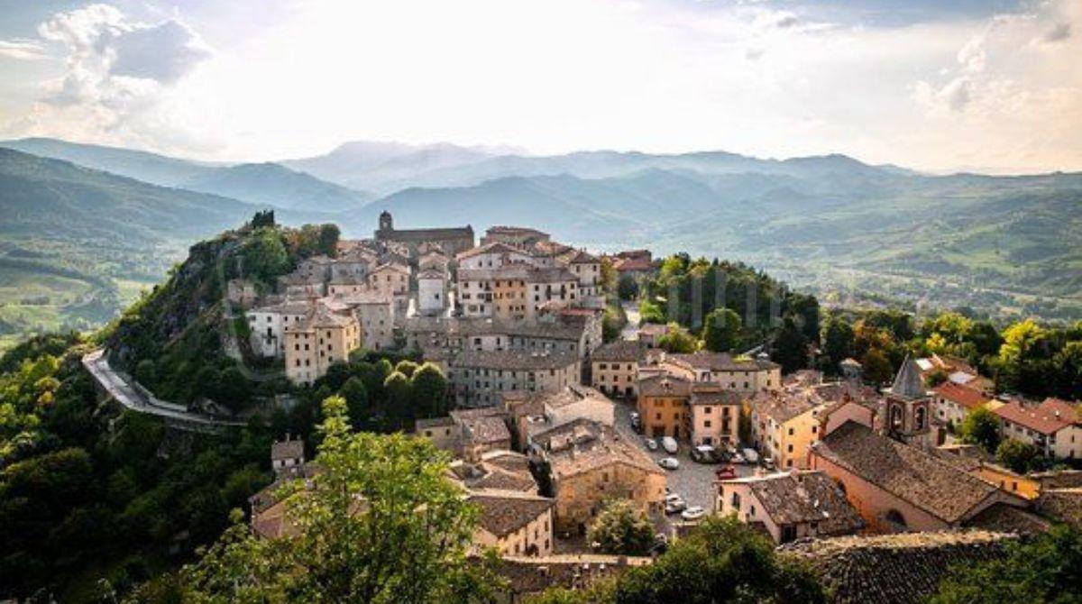 Pennabilli, ecco gli eventi estivi: dai Margò 80 alla Cena in Bianco, fino al ricordo di Don Maurizio - Pennabilli