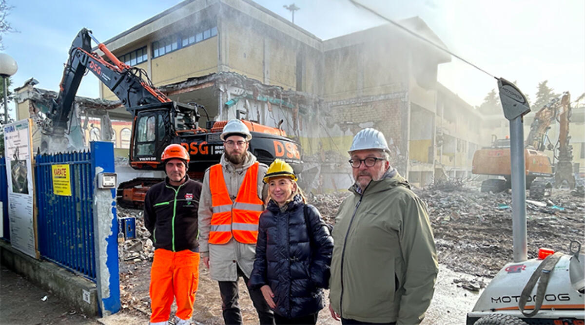 Cantieri aperti per le scuole di Cattolica: nuovi istituti pronti a settembre - Sindaca Foronchi al cantiere Repubblica