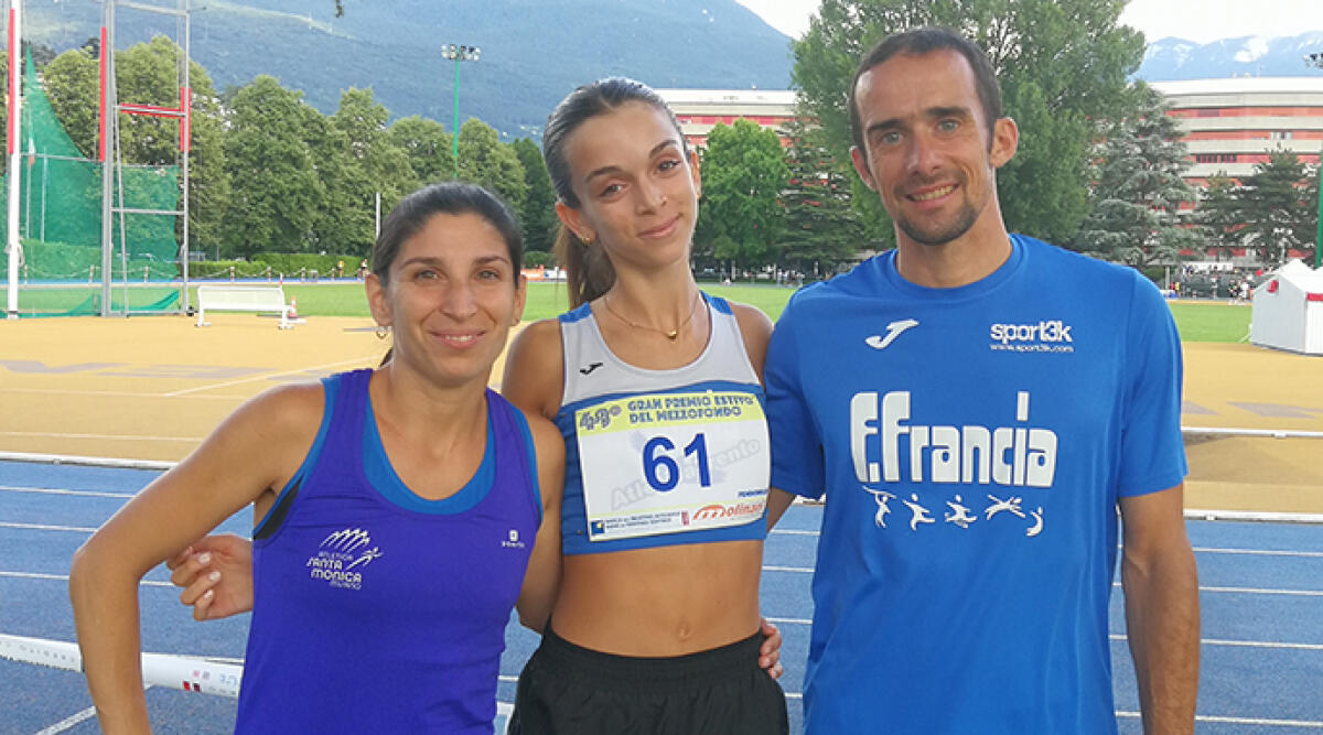 Viola Morrone brilla a Trento: stabilito il minimo per gli Europei sui 1500 metri - Viola Marrone con il coach Elena Borghesi ed il direttore tecnico Marco Simoni