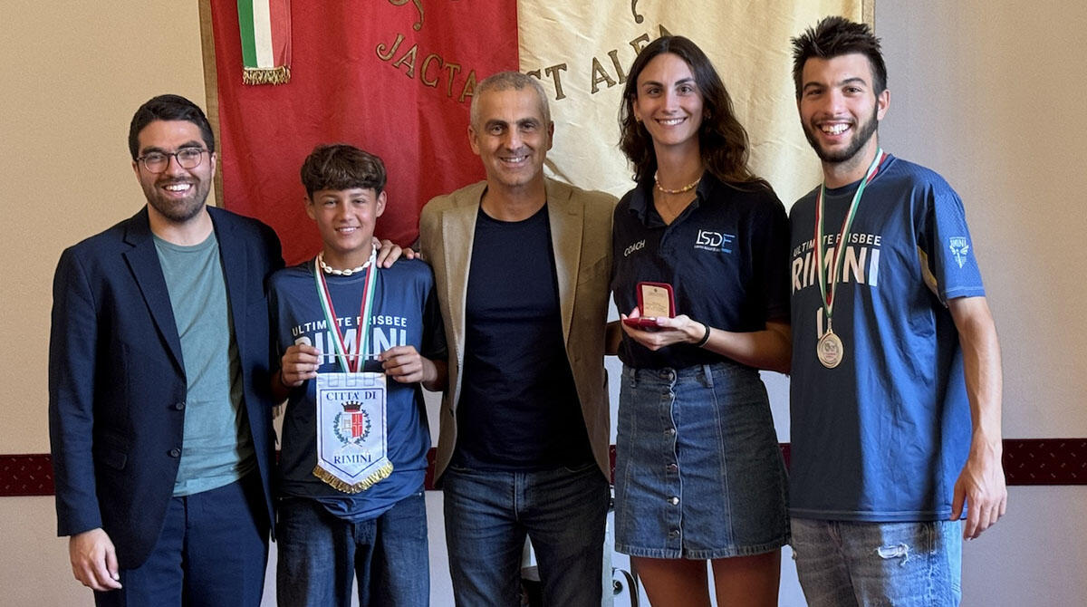 Orgoglio di casa: Rimini accoglie il Cotarica, Campioni Italiani di Ultimate Frisbee - L'incontro in residenza comunale