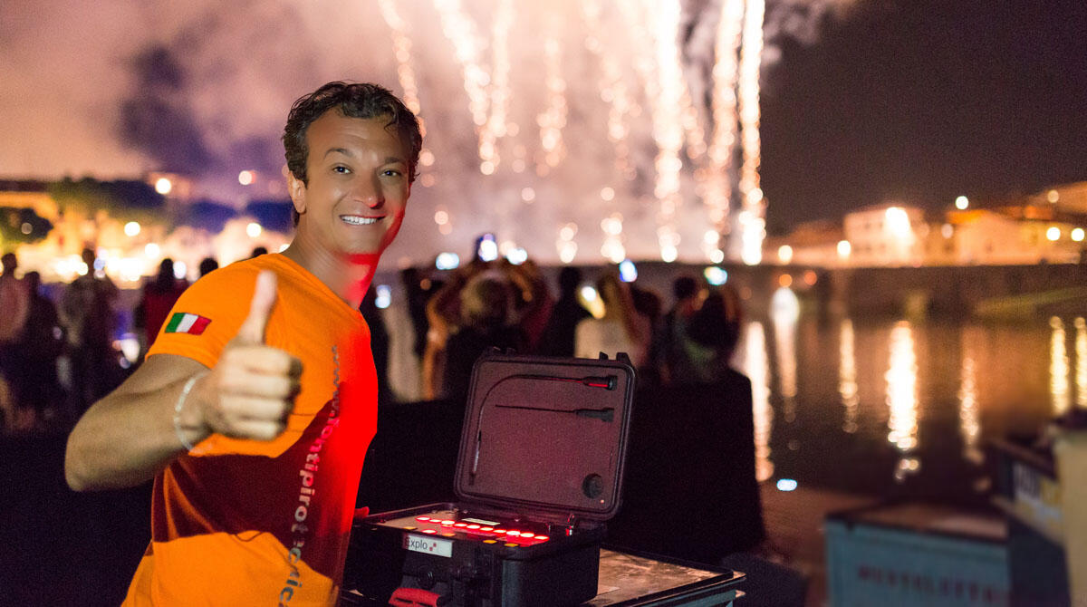 Notte Rosa, pronto lo show di fuochi d'artificio su 33 km di costa: "Da record" - Ivan Fonti