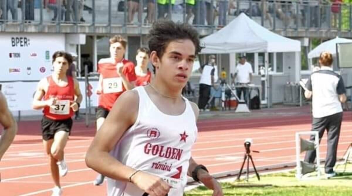 Atletica leggera Junior: il riminese Brayan Schiaratura vince tris di medaglie - Brayan Schiaratura in azione
