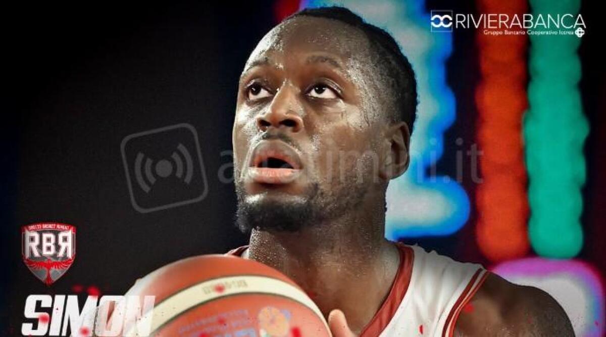 Basket A2, Simon Anumba ancora biancorosso con RivieraBanca - 