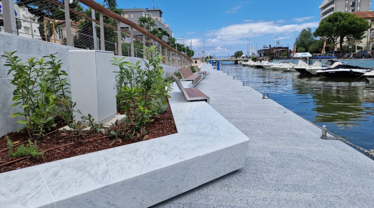 Riccione, il porto canale si rinnova per accogliere i turisti. Pronto il primo tratto - Porto Riccione luglio 2024