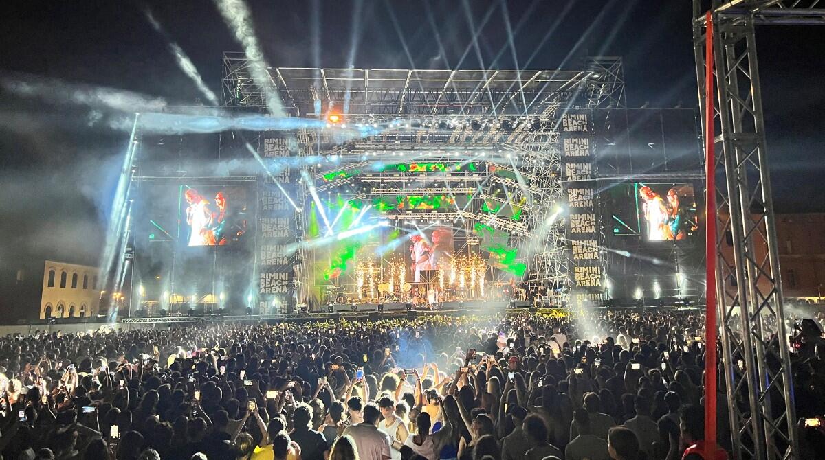 Rimini tra musica, cinema e sport: tutti gli eventi fino al 31 luglio - Palco beach arena