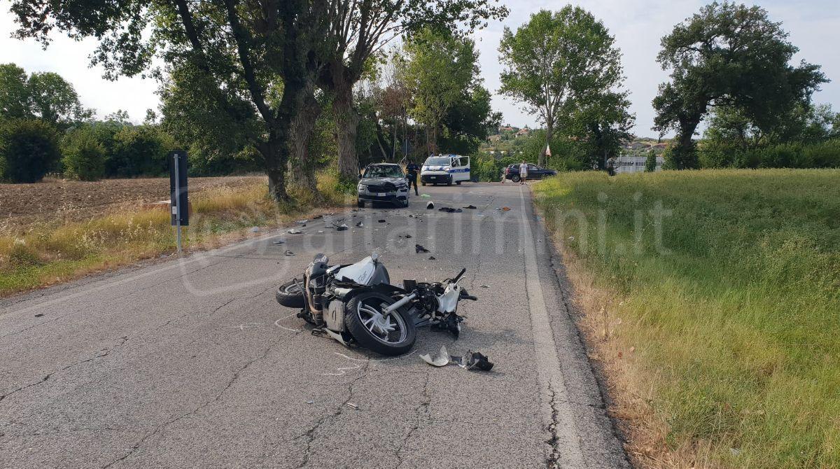 Moto contro auto a Cerasolo: 51enne in rianimazione -