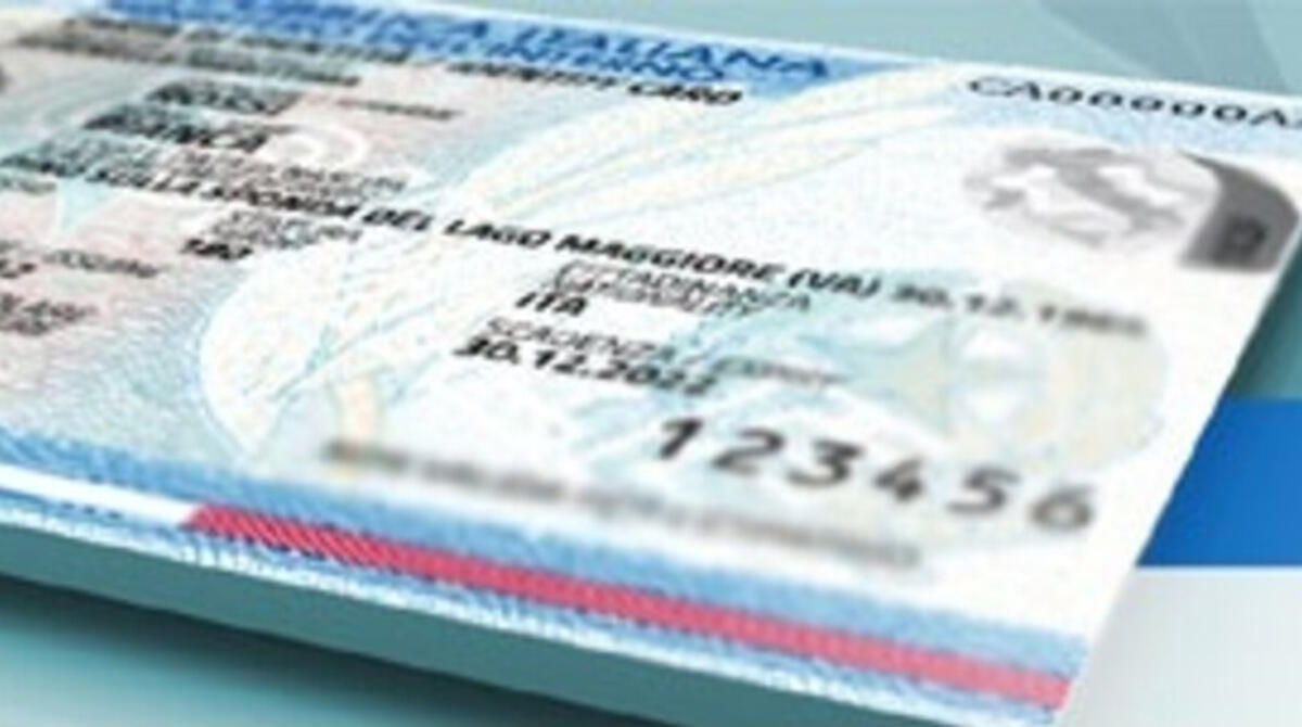 Arrestato a Rimini dopo aver esibito un documento falso alla Polizia - Repertorio