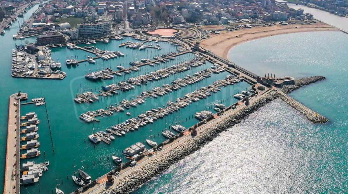 Boom della vacanza in barca a Rimini, cresce il fenomeno delle House Boat -
