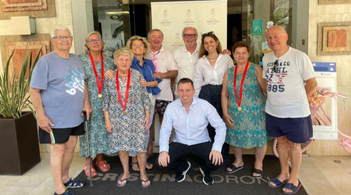 “Cattolica è speciale”: premiate tre famiglie per 120 anni di vacanze nella Regina - La consegna delle medaglie della fedeltà