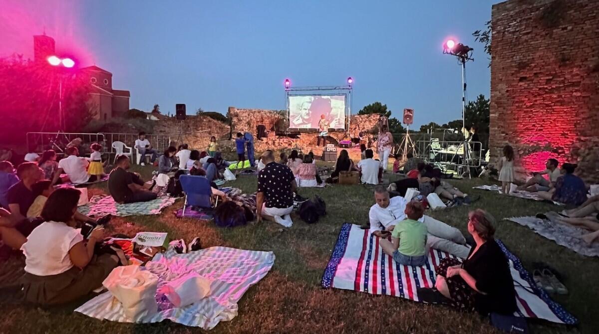 Coriano si prepara alla Notte Rosa con un programma di spettacoli per famiglie - Notte Rosa a Coriano