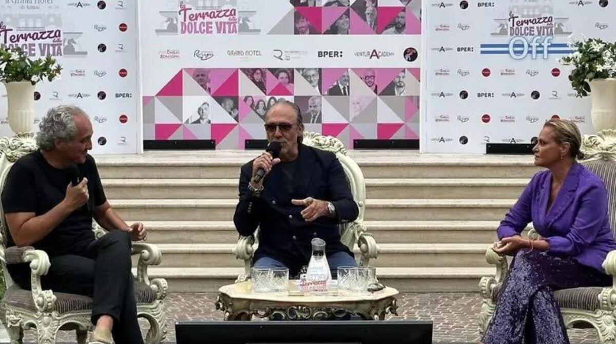 Luca Ward nel "salotto" del Grand Hotel: "Cinema italiano morto" con ingerenze dei Governi - Luca Ward con Giovanni Terzi e Simona Ventura