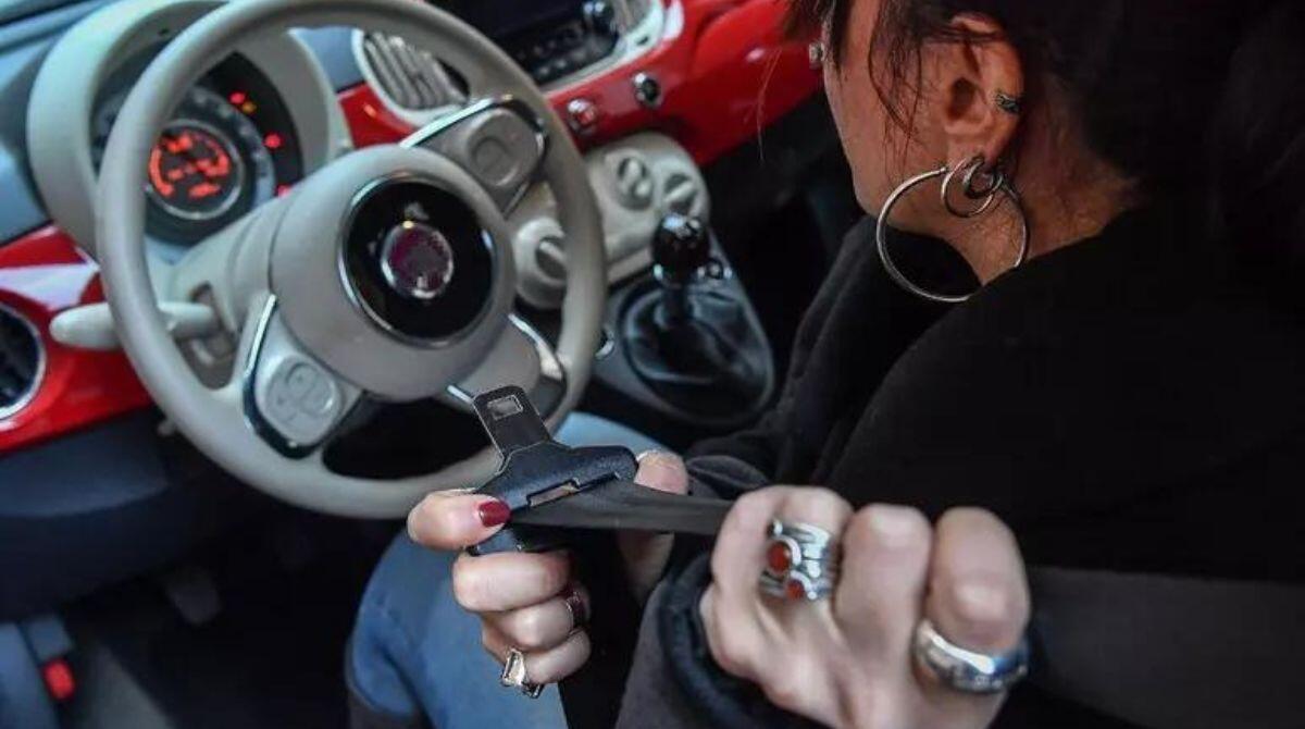 Fermata perché guida senza cintura, ha 86 kg di droga in auto - Repertorio PH ANSA