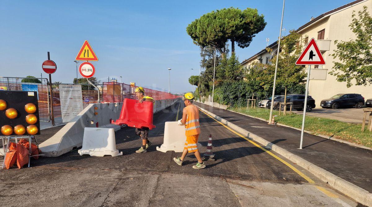 Rimini, via Euterpe, aperta la corsia di marcia mare-monte - 
