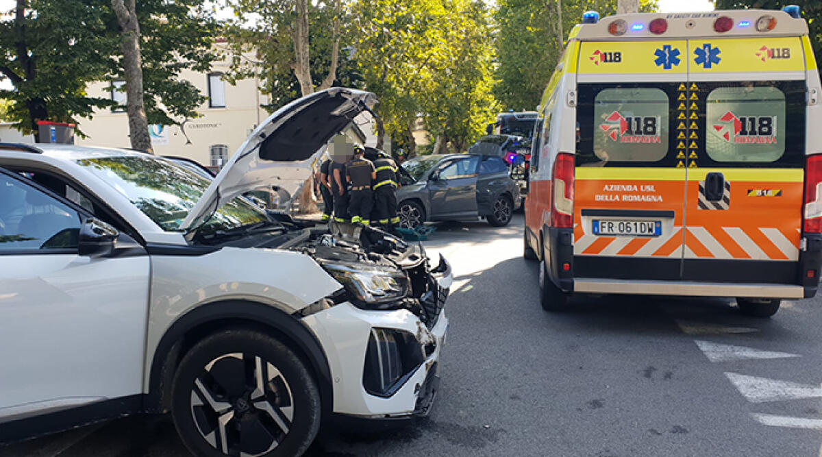 Incidente in via Rimembranze: scontro tra auto, un ferito. È il terzo caso in un mese - Il luogo dell'incidente
