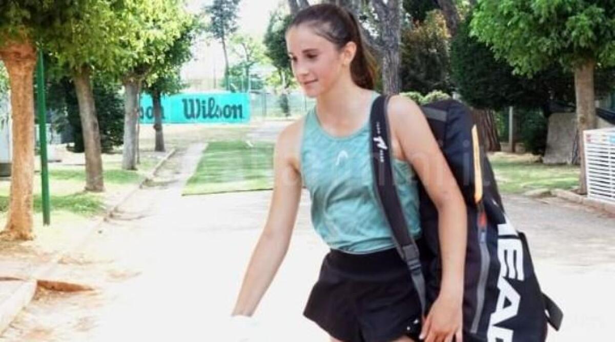 Tennis, torneo Open femminile al Ct Venustas: Mia Chiantella, Aurora Portesani e Diana Rolli nei quarti -