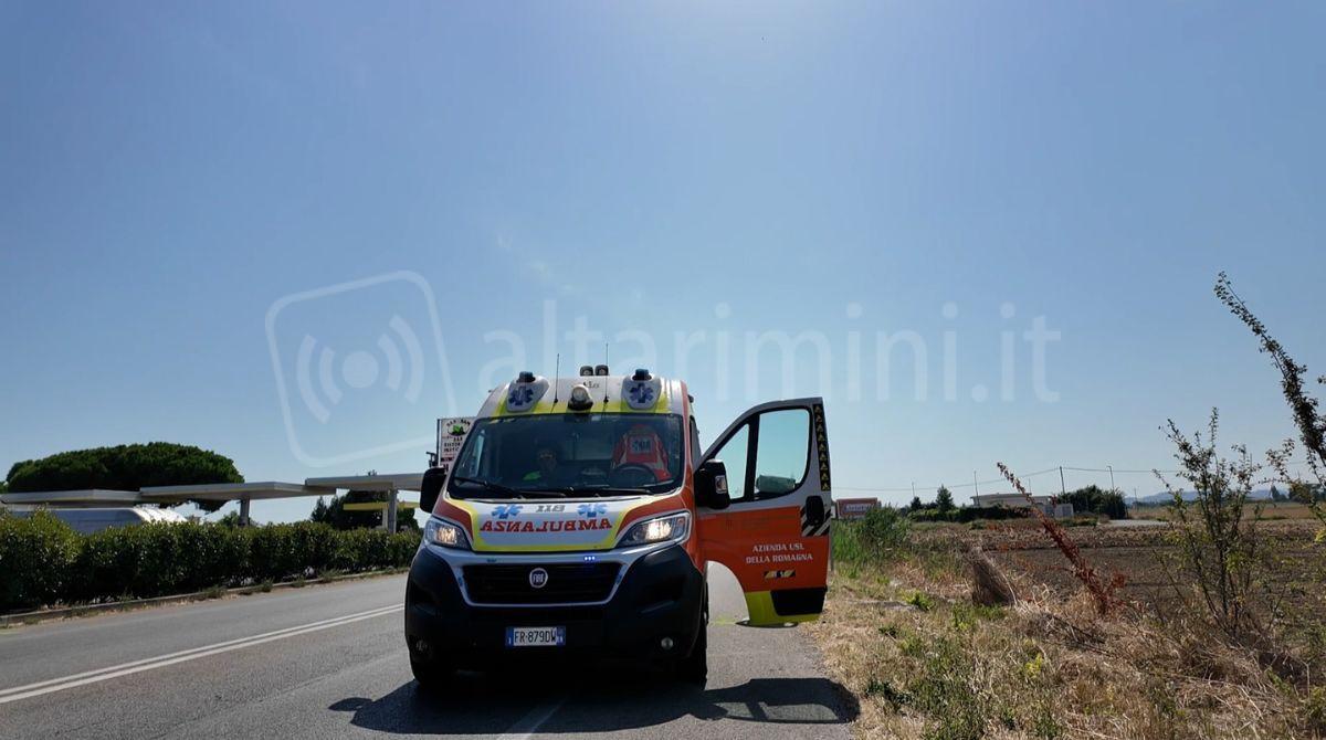Sbanda con l'auto nel Bolognese, morto giovane di 22 anni - 