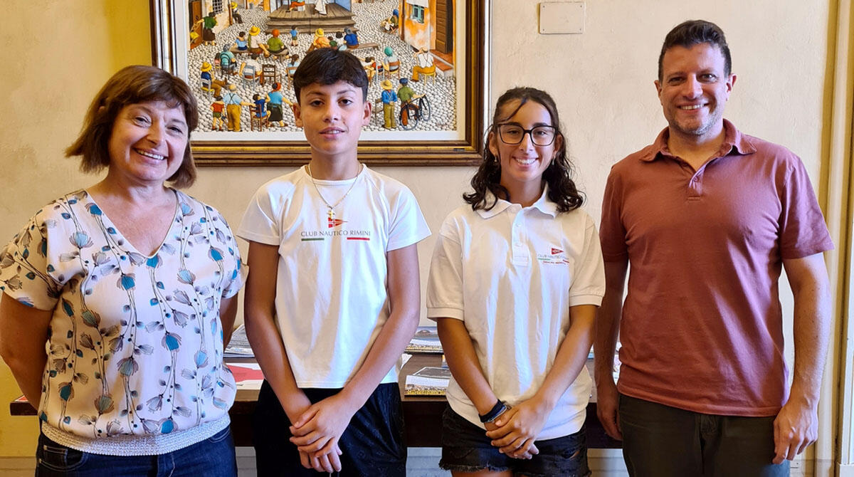 Giovani santarcangiolesi protagonisti nello sport, dalla vela al baseball - Da sinistra l'assessore Garattoni, Poli, Cartelli e il sindaco Sacchetti