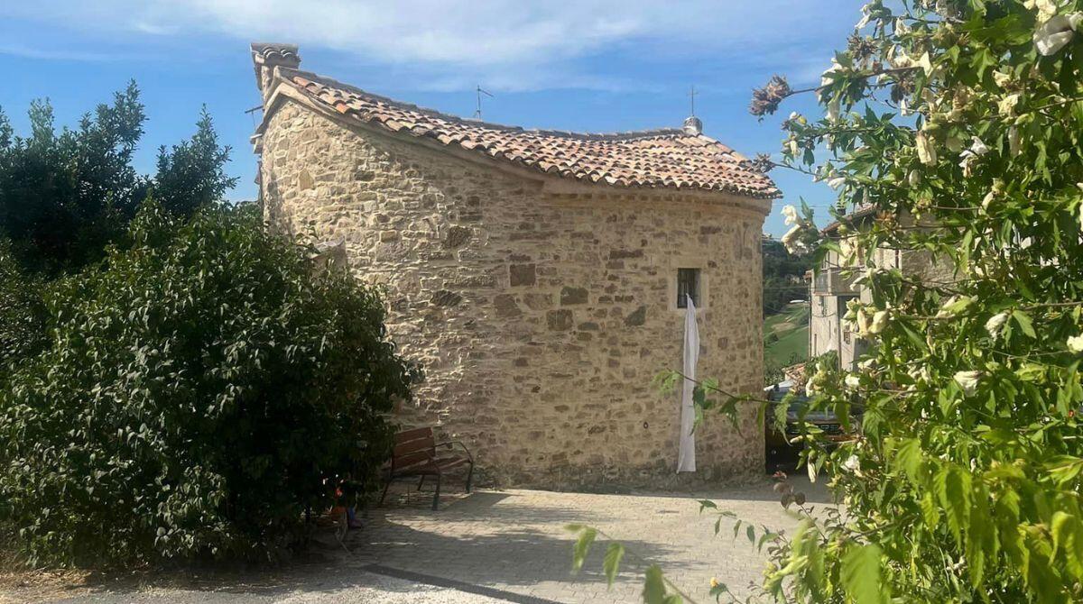 Pennabilli, polemica per la Chiesa di Casa Fanchi. Sindaco Giannini contro Nadia Rossi: "Contafrottole" - Casa Fanchi
