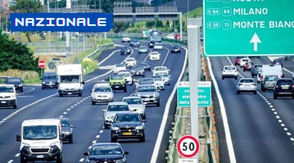 Primo esodo di agosto tra traffico, caldo e maltempo -