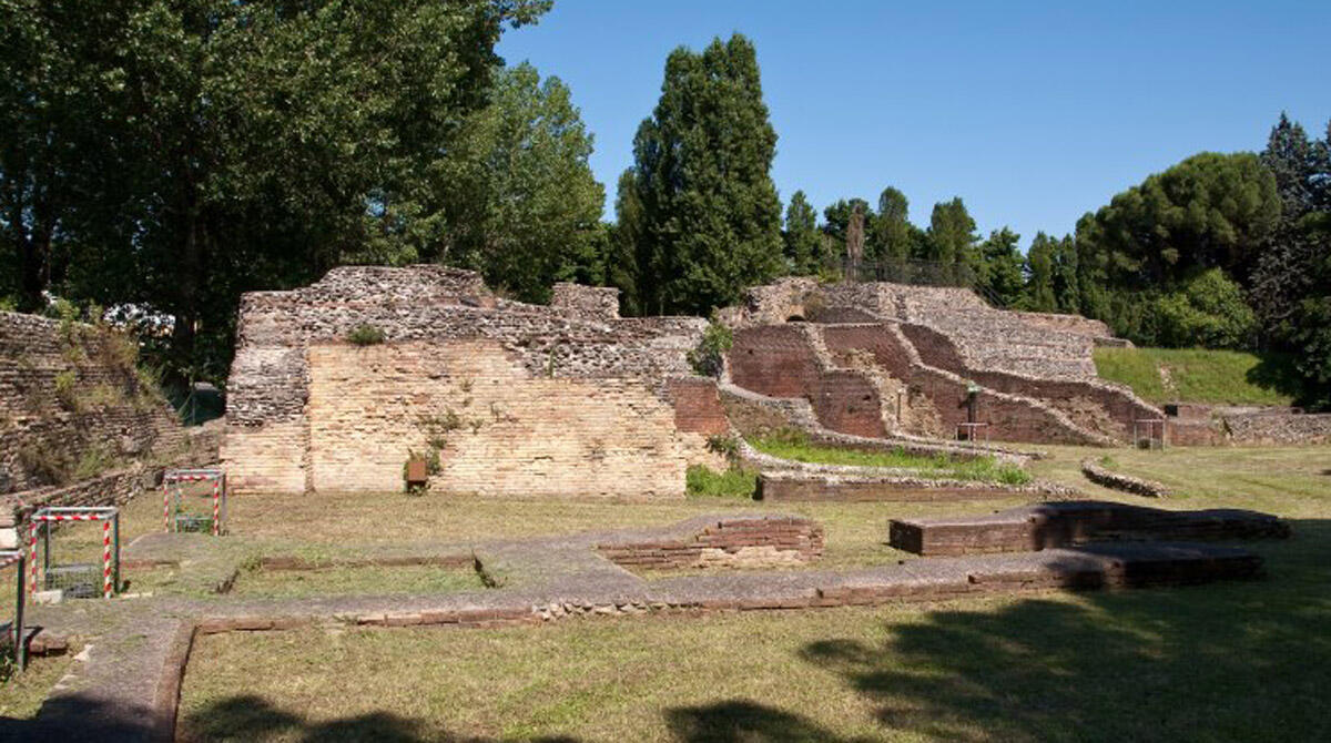 Rimini, presto sondaggi archeologici in zona anfiteatro. "Sponda" del Ministro Sangiuliano - Anfiteatro romano di Rimini