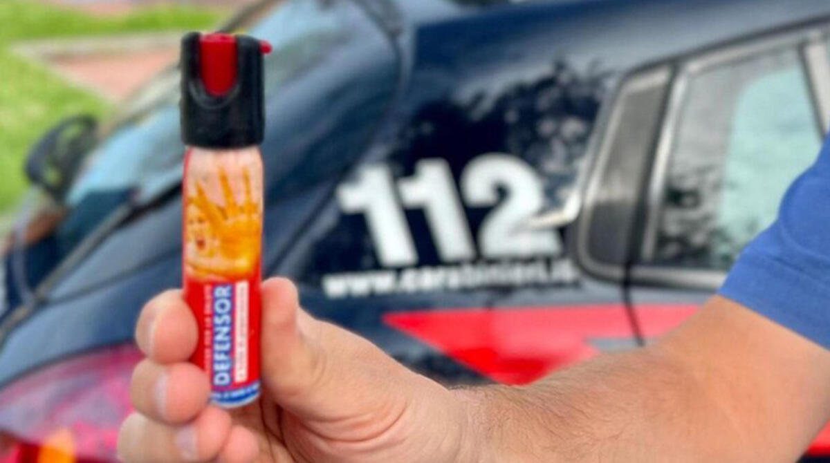 Spruzza spray al peperoncino in discoteca e scatena il panico: denunciato 18enne - Foto di repertorio (Ansa)