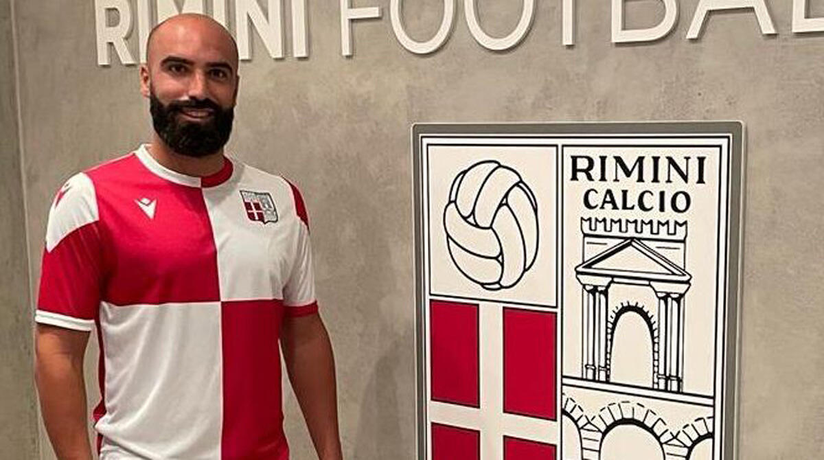 Pasa, l'ex Rimini è il nuovo centrocampista del San Marino - Pasa con la maglia del Rimini