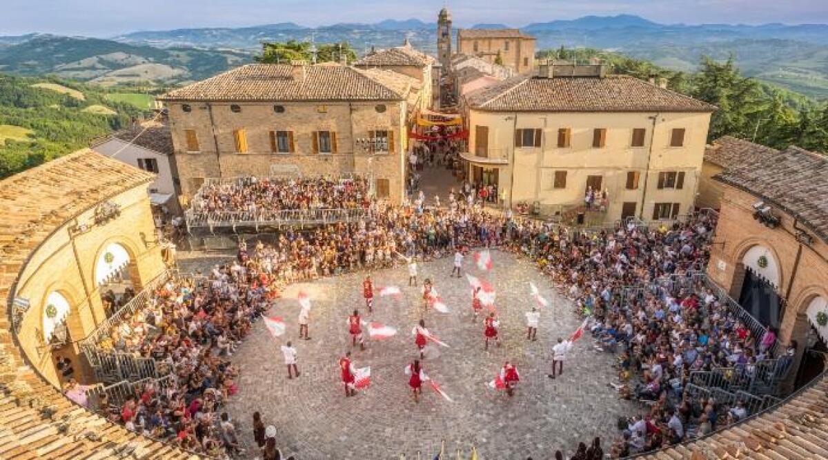 Palio de lo Daino: Mondaino torna al Quattrocento. Il programma delle prime 2 giornate - Palio de lo daino FOTO MOSCONI