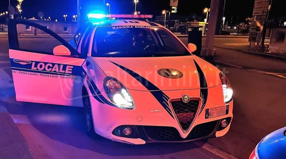 Riccione: 115 equipaggi di Polizia Locale operativi per la settimana di Ferragosto - Controlli Polizia locale (repertorio)