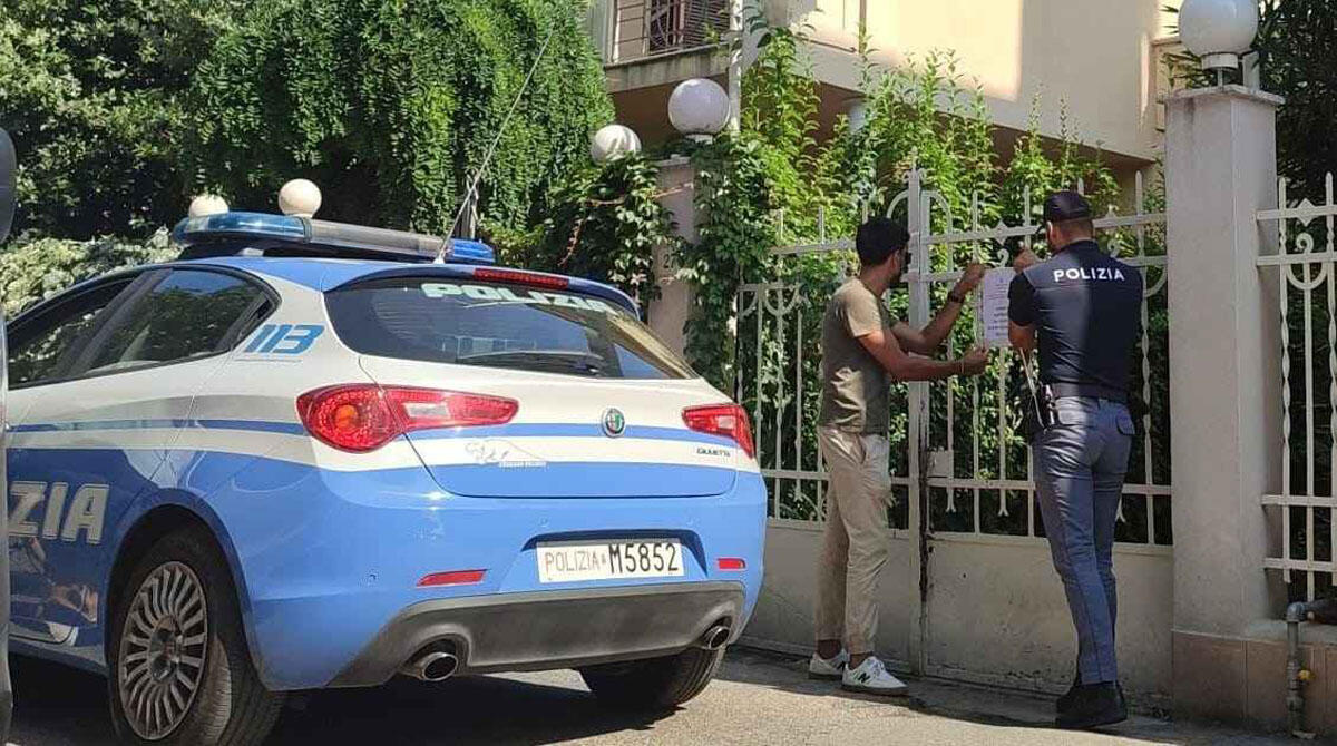 Dipendente aggredito con spray, schiamazzi e litigi tra clienti pregiudicati: chiuso hotel di Marina Centro - 