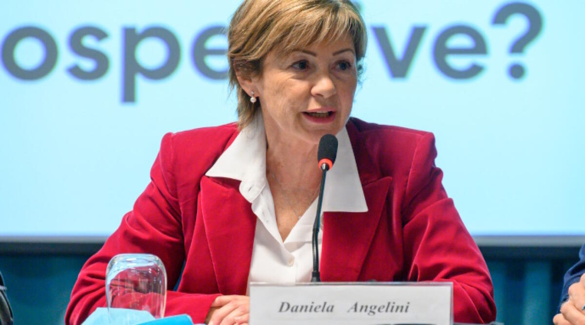 Via l'automedica da Riccione, Angelini risponde all'opposizione: “Da loro solo terrorismo” - Daniela Angelini sindaca di Riccione