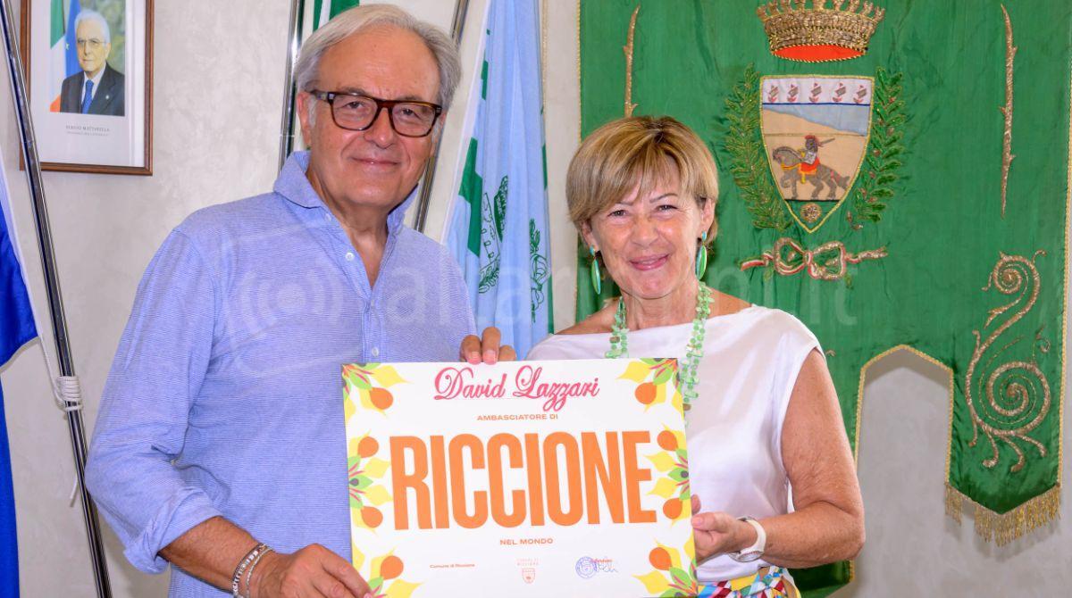 Tre generazioni in vacanza a Riccione: David Lazzari è il nuovo ambasciatore della città - Ph Casalboni