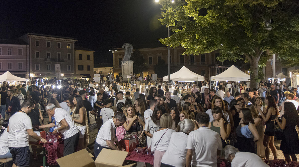 Calici Santarcangelo: le presenze sono 50mila. Tanti i turisti accorsi per il vino di Romagna - Calici Santarcangelo 2024